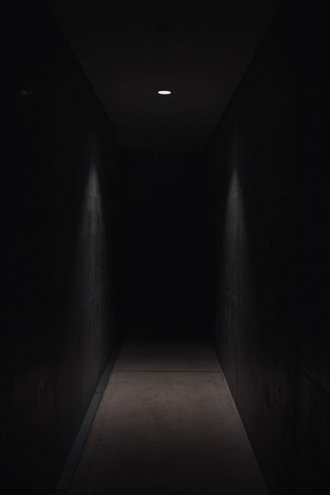 1080p Hd Spooky Hallway Background
