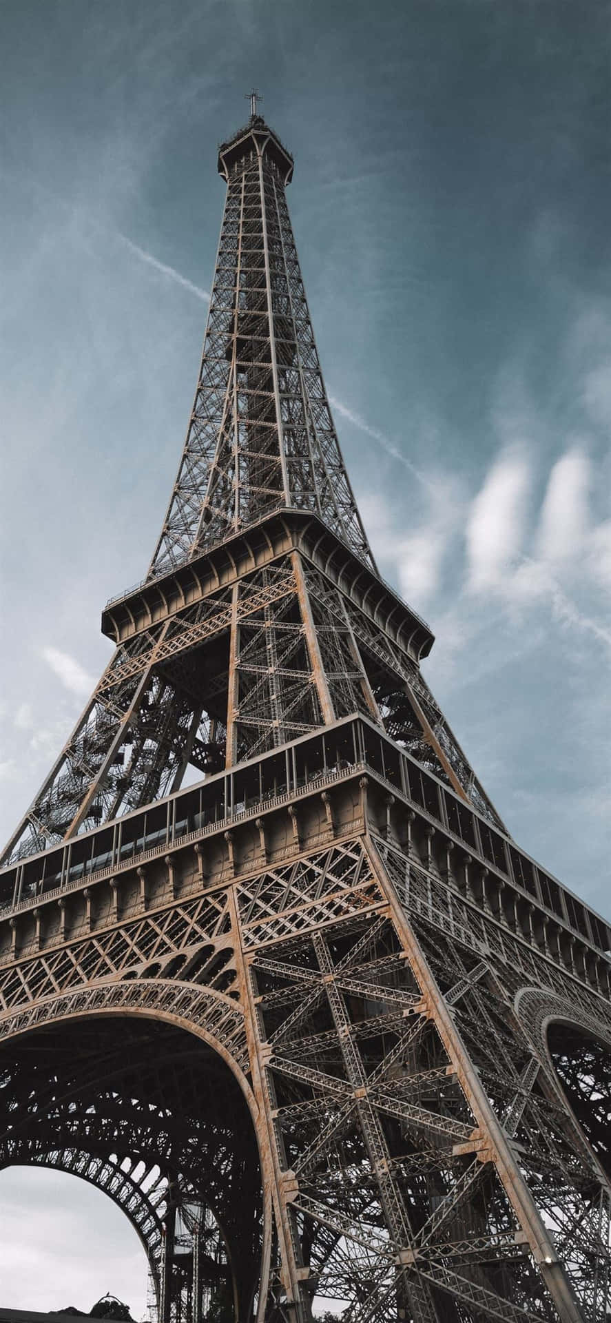 1170x2532 Eiffel Tower Upshot Background