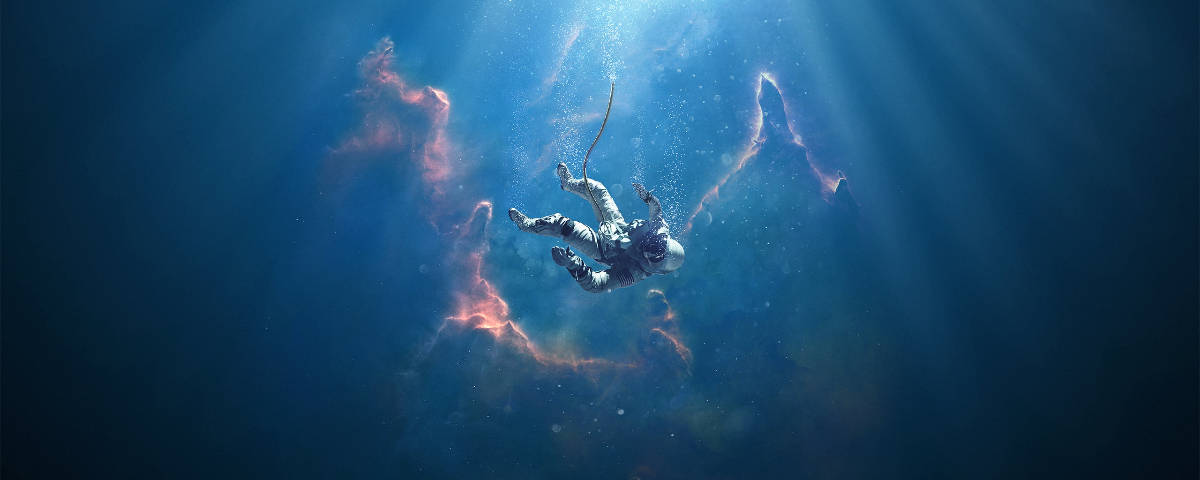 1200x480 Astronaut In The Deep Sea Background