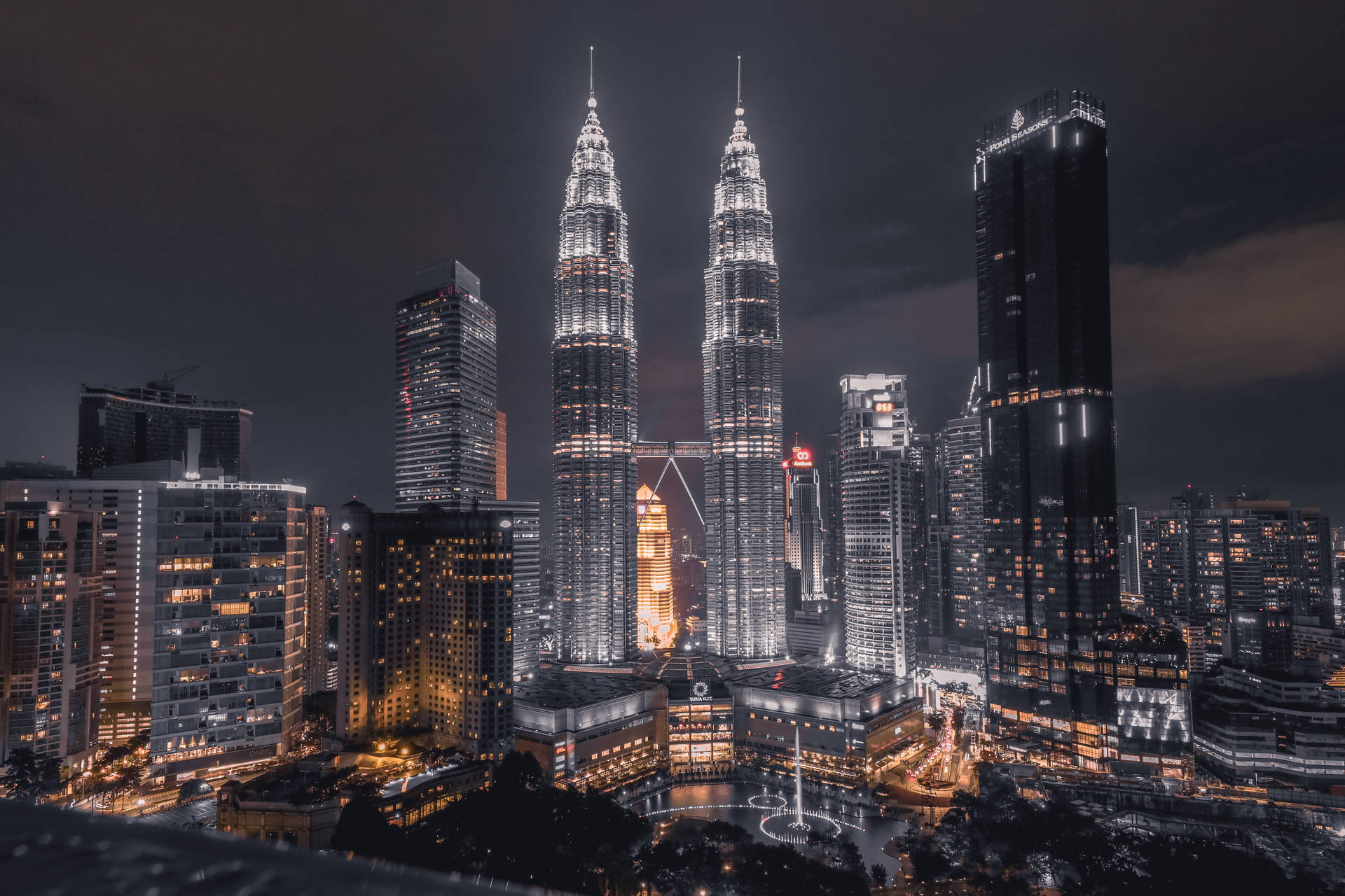 1920 X 1080 Night City Petronas Towers Background