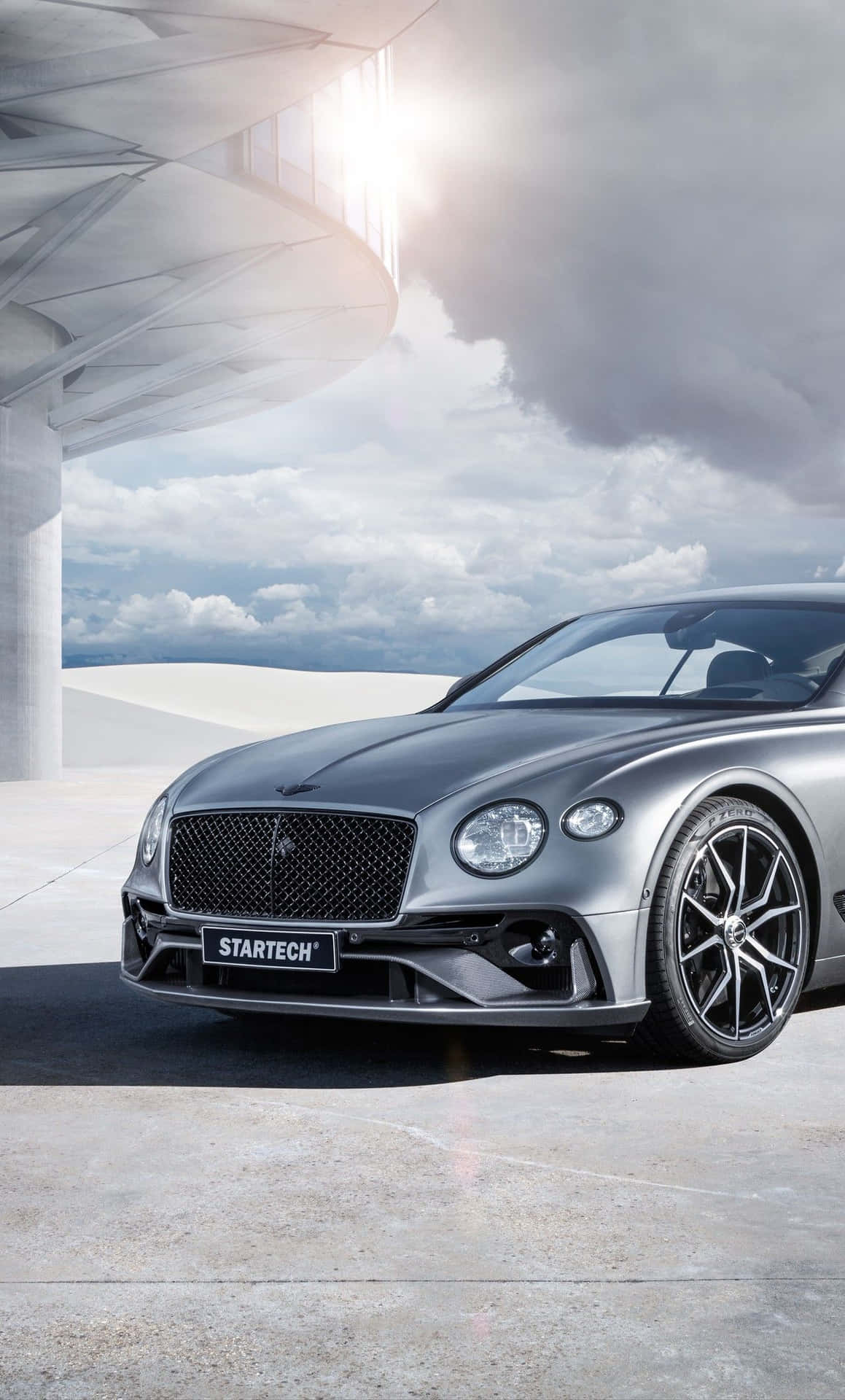 2017 Model Silver Bentley Iphone Background