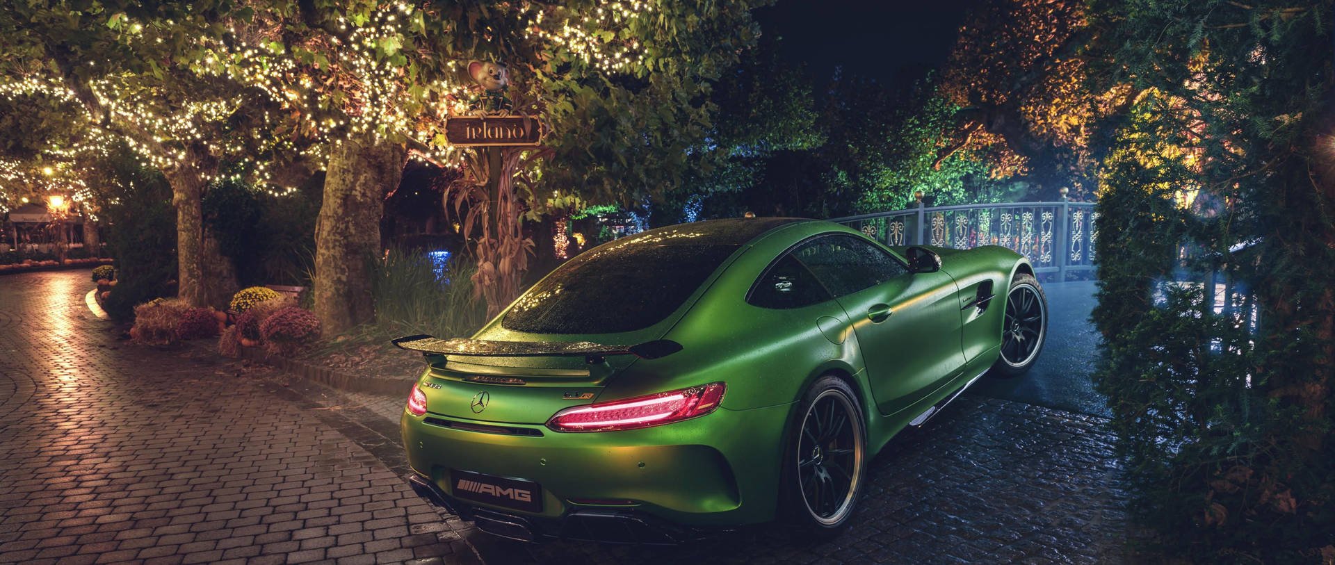 2018 Mercedes Amg Gtr Back View Background