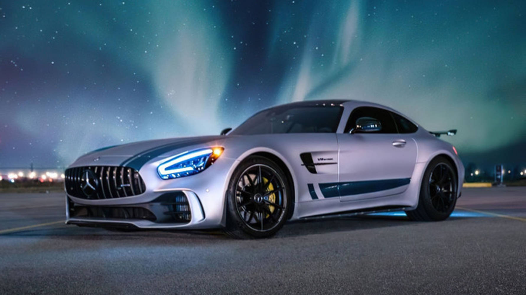 2021 Mercedes Amg Gtr Beneath Aurora Borealis Background