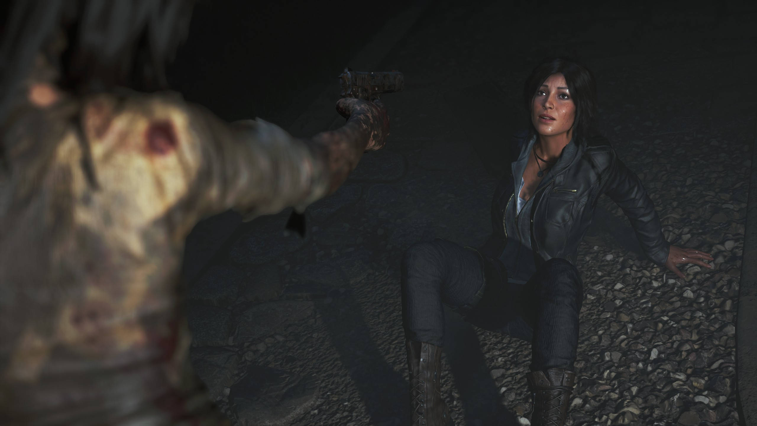 2560 X 1440 Tomb Raider Scared Lara Croft Background