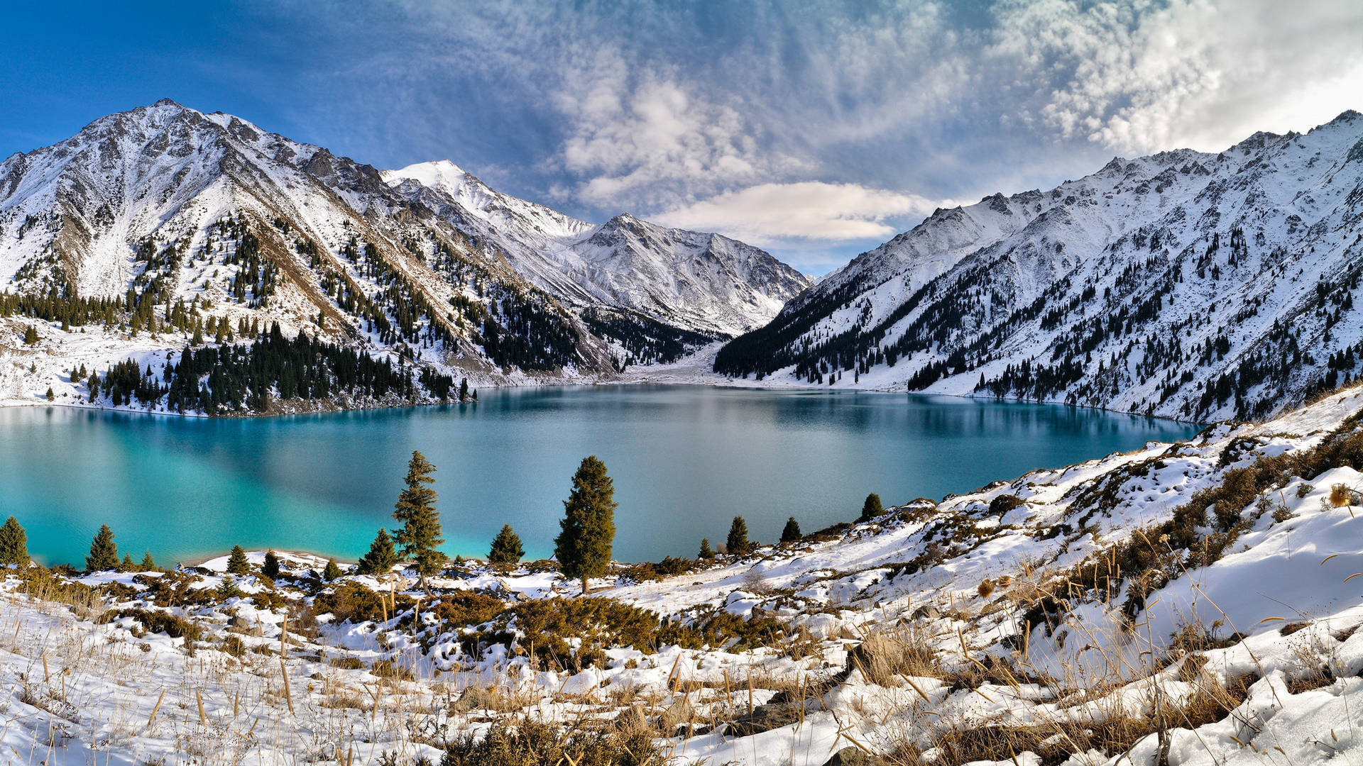 2560x1440 Nature Big Almaty Lake Background