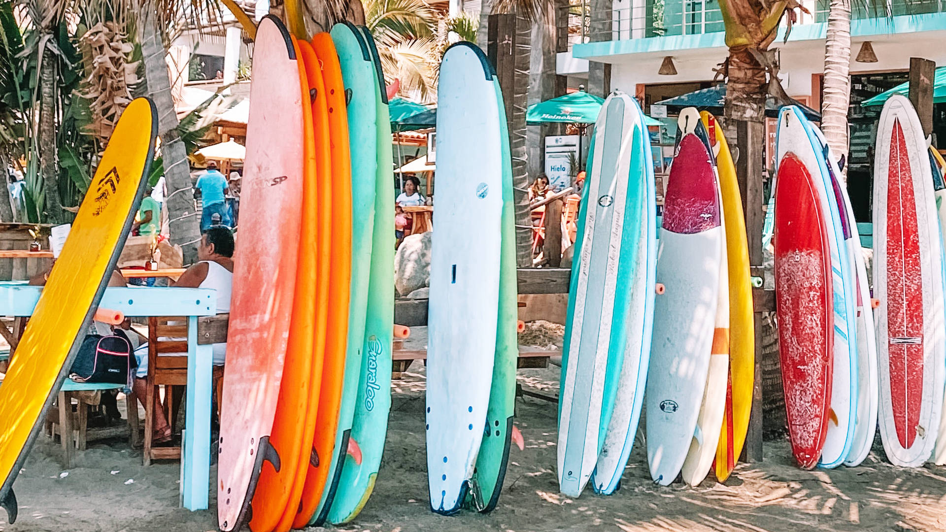 2560x1440 Summer Surfboard Rack Background