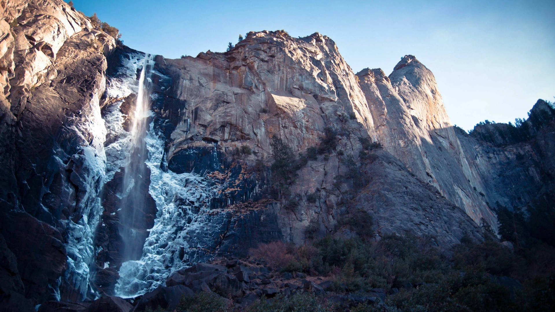32k Ultra Hd Nature Waterfalls On Mountain