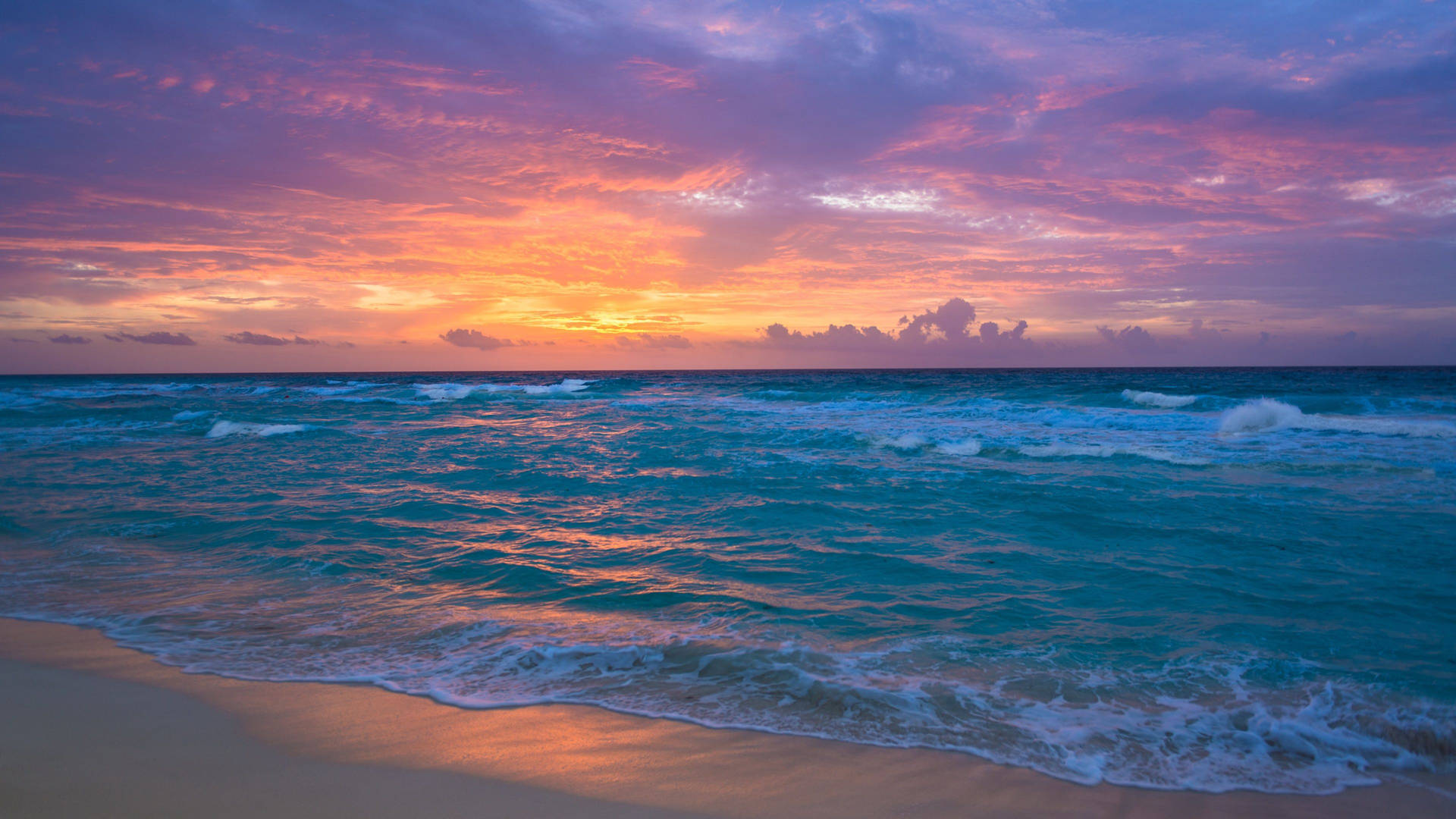 4k Beach With Waves Background