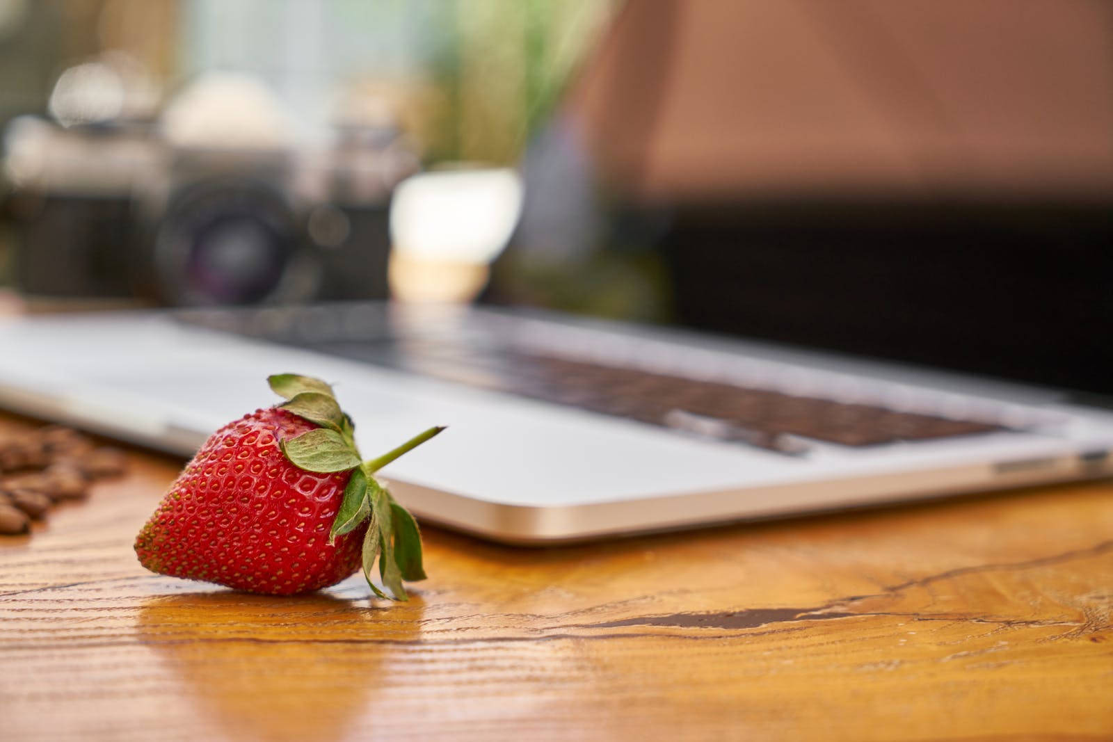 4k Computer Strawberry And Laptop