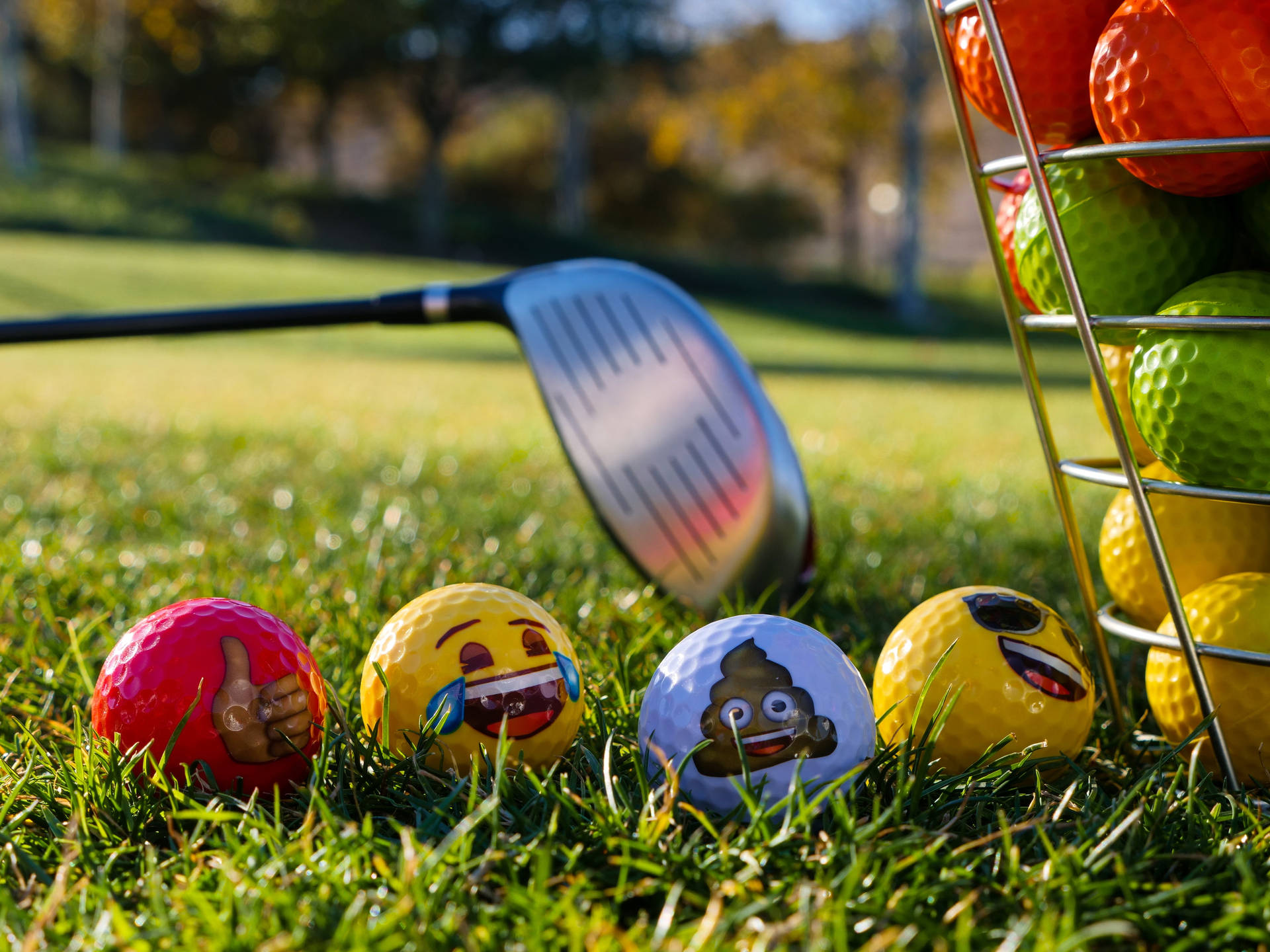 4k Emoji Designs Golf Balls Background