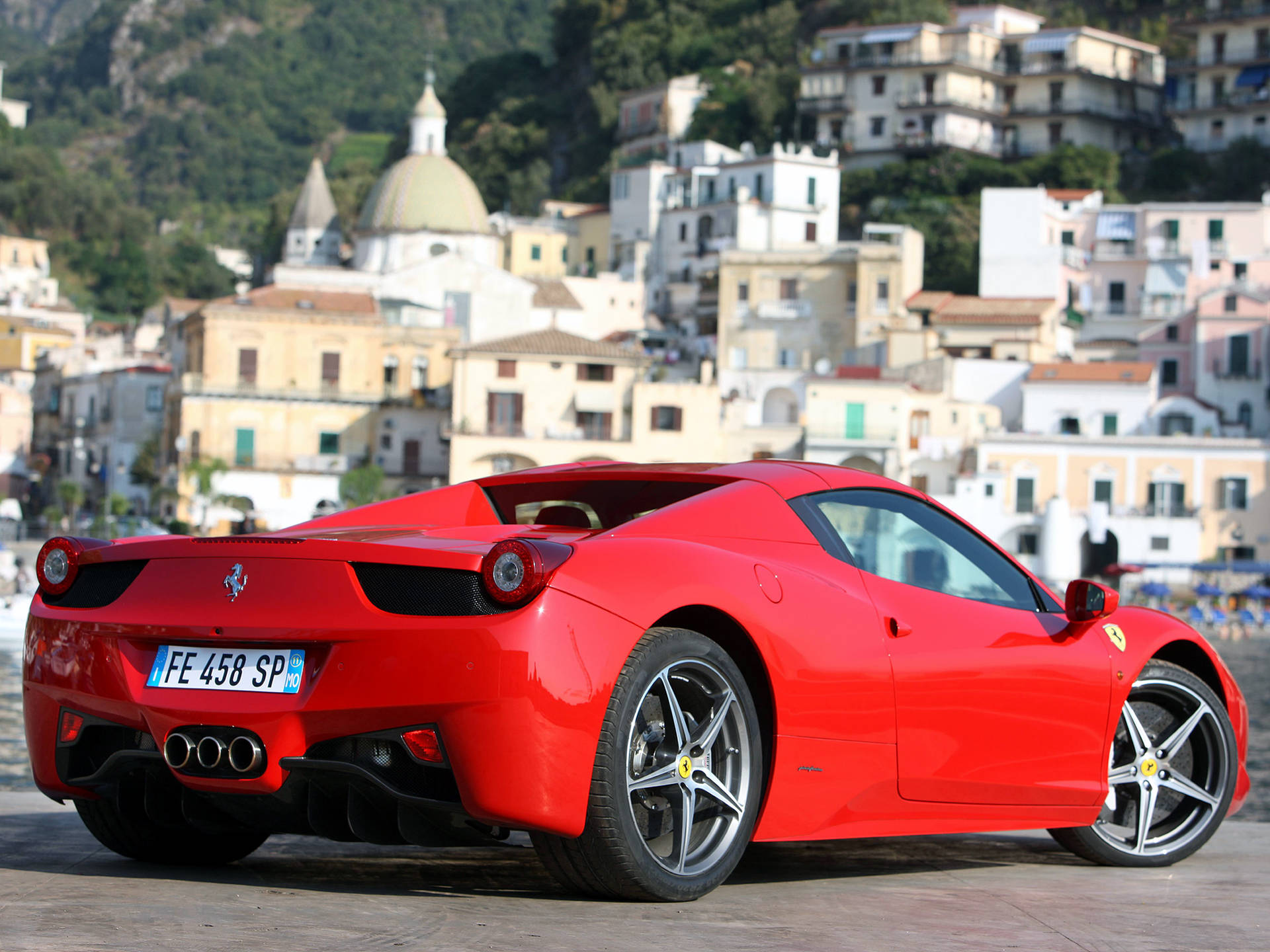 4k Ferrari Red Italia Rear Background