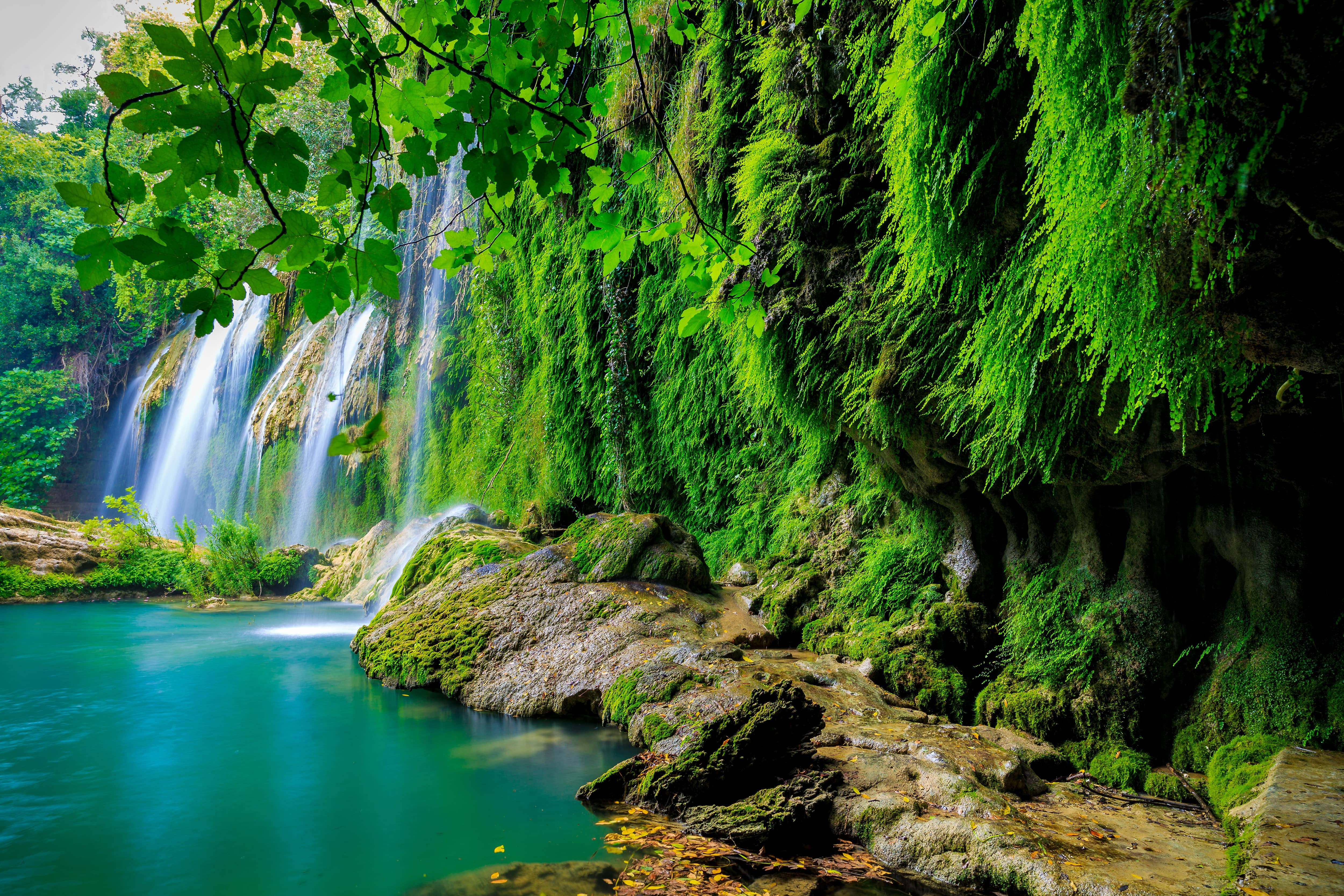 4k Green Kursunlu Waterfall
