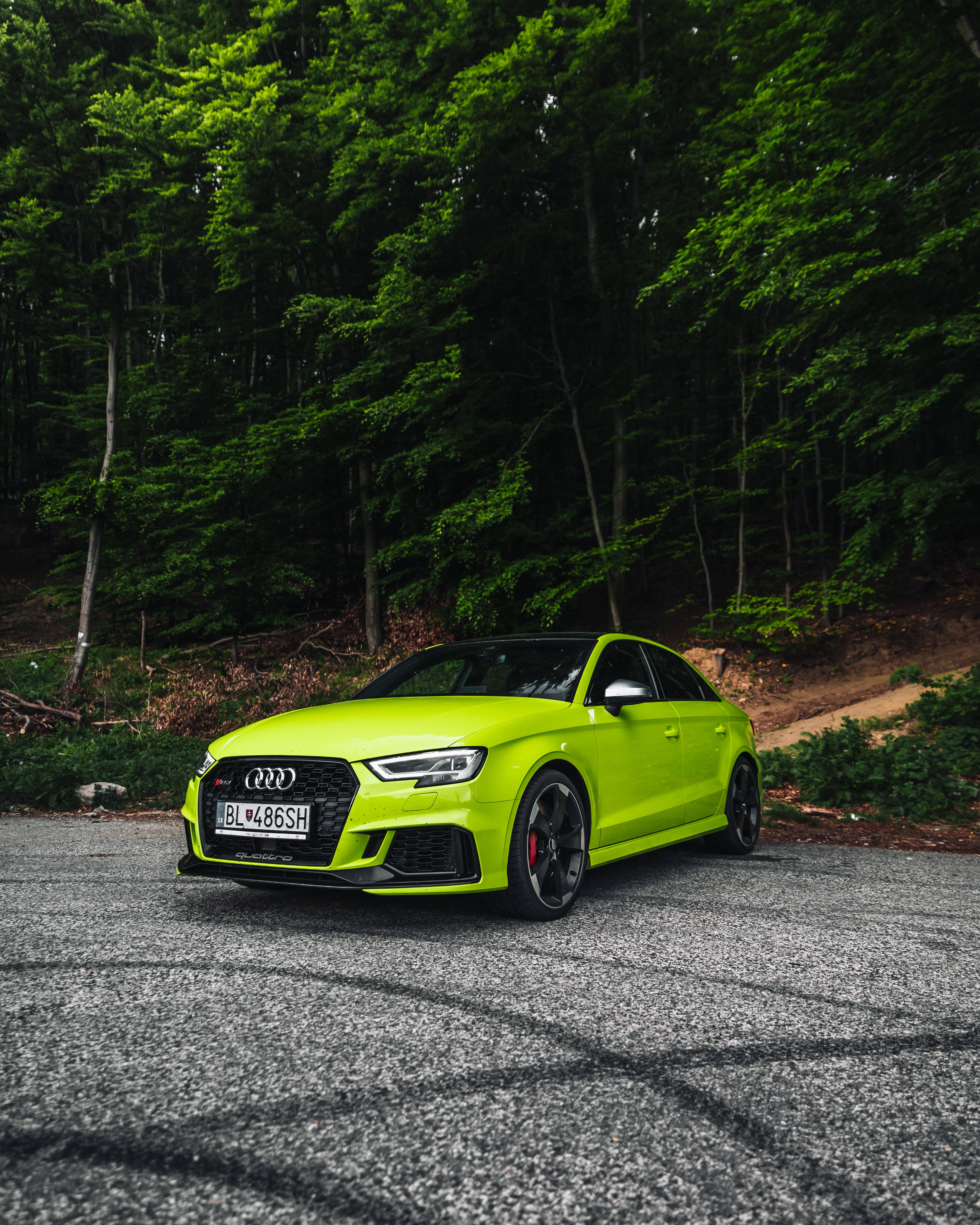 4k Green Sports Car Audi Rs 3 Background