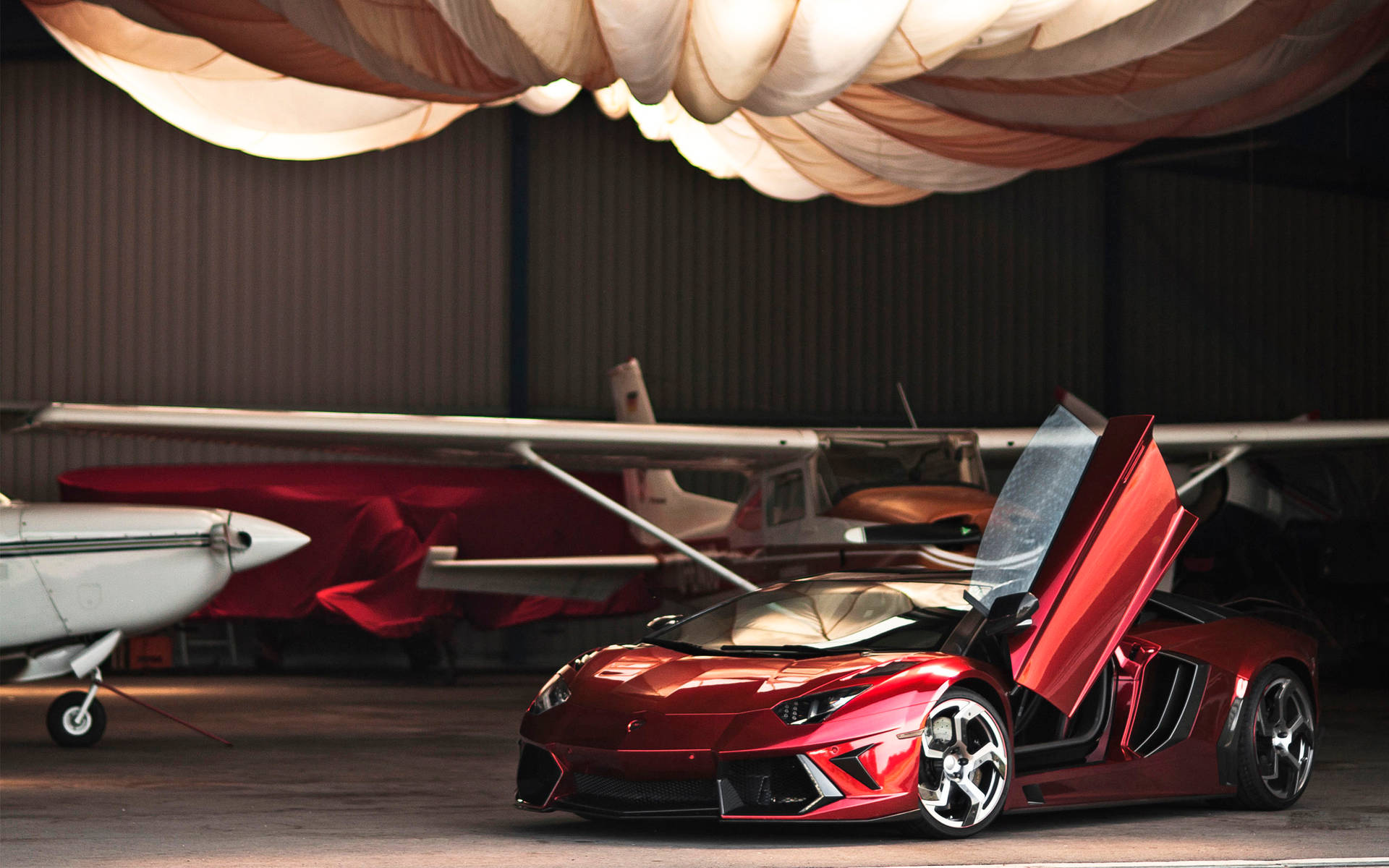 4k Lamborghini Aventador In A Hangar