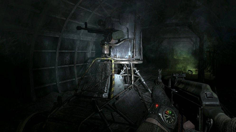 4k Metro 2033 Gun Pointing At Tank Background