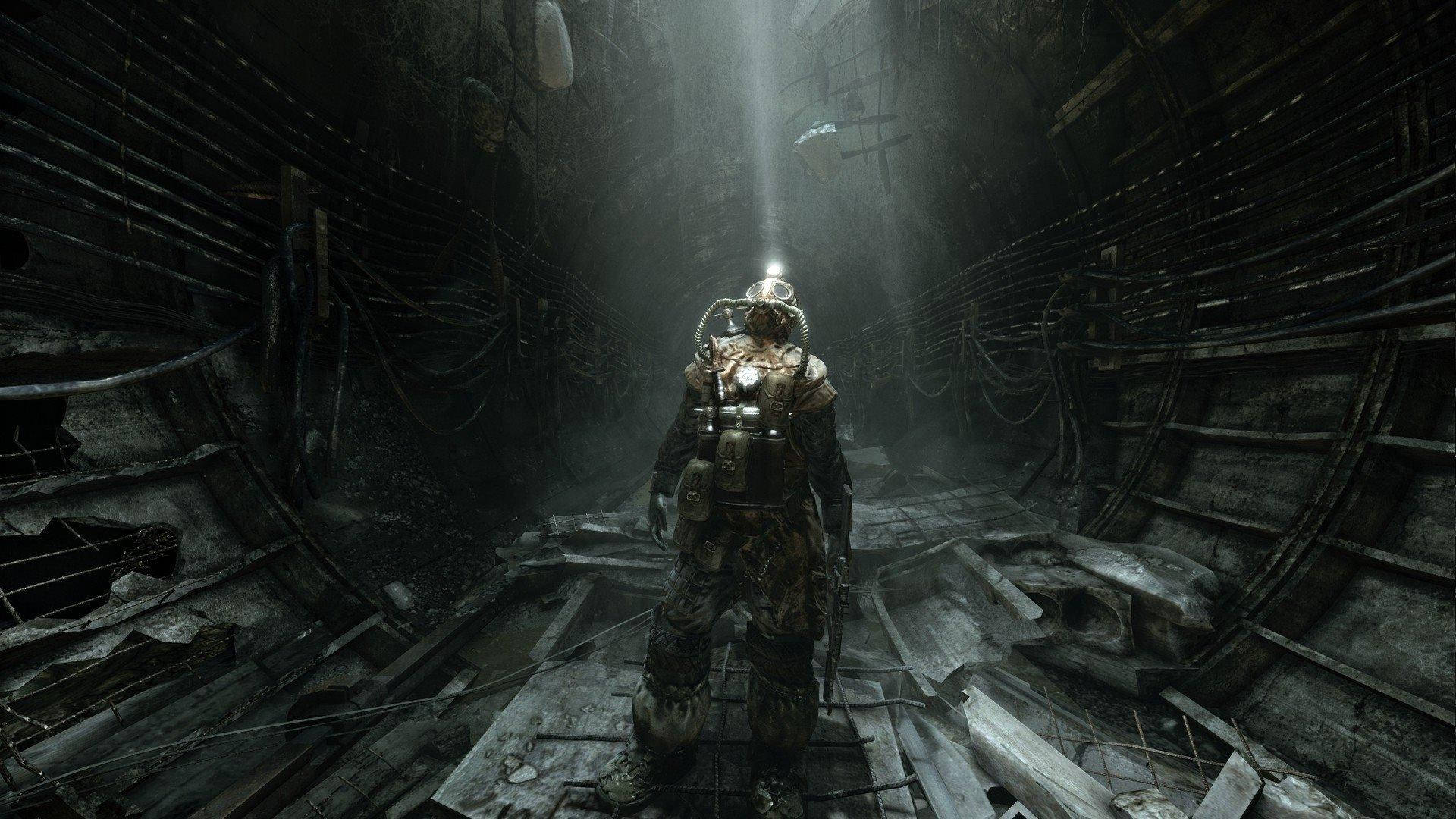 4k Metro 2033 Soldier In Tunnel Background