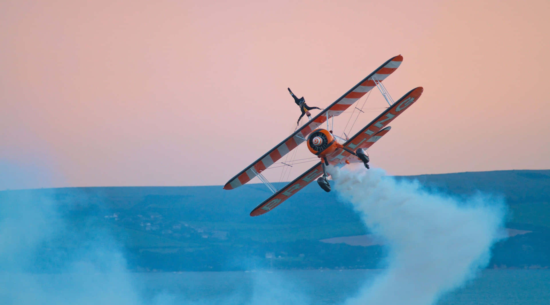4k Planes Flying Over Sea Background
