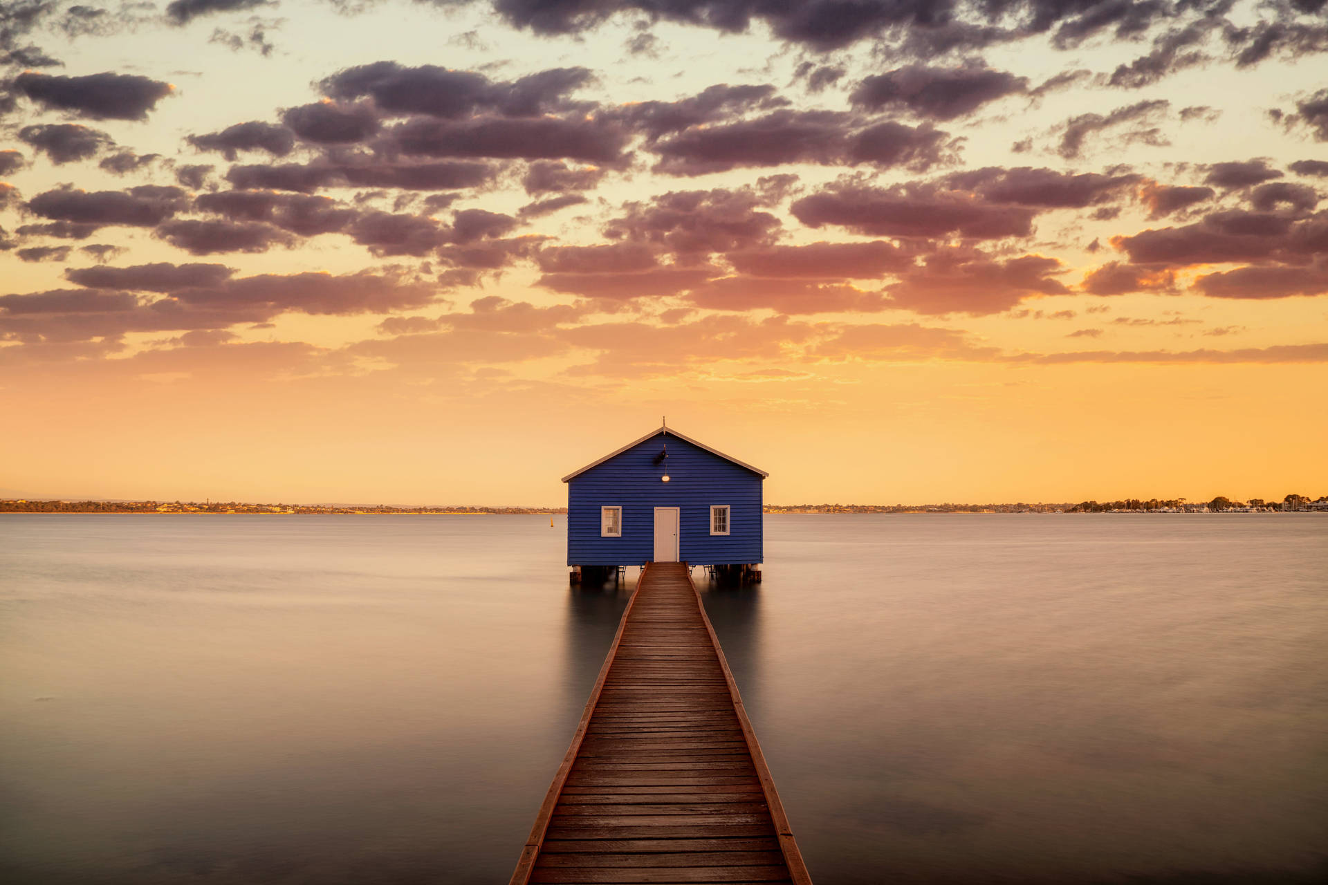 4k Sky Blue Boat House Australia Background