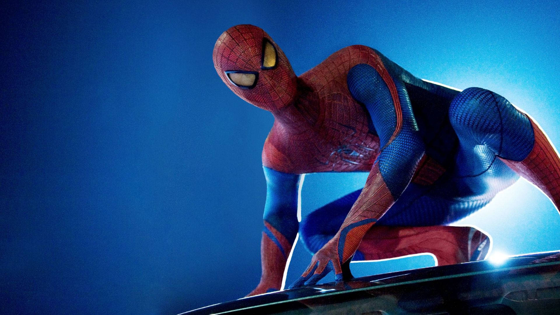 4k Spiderman On Roof Background