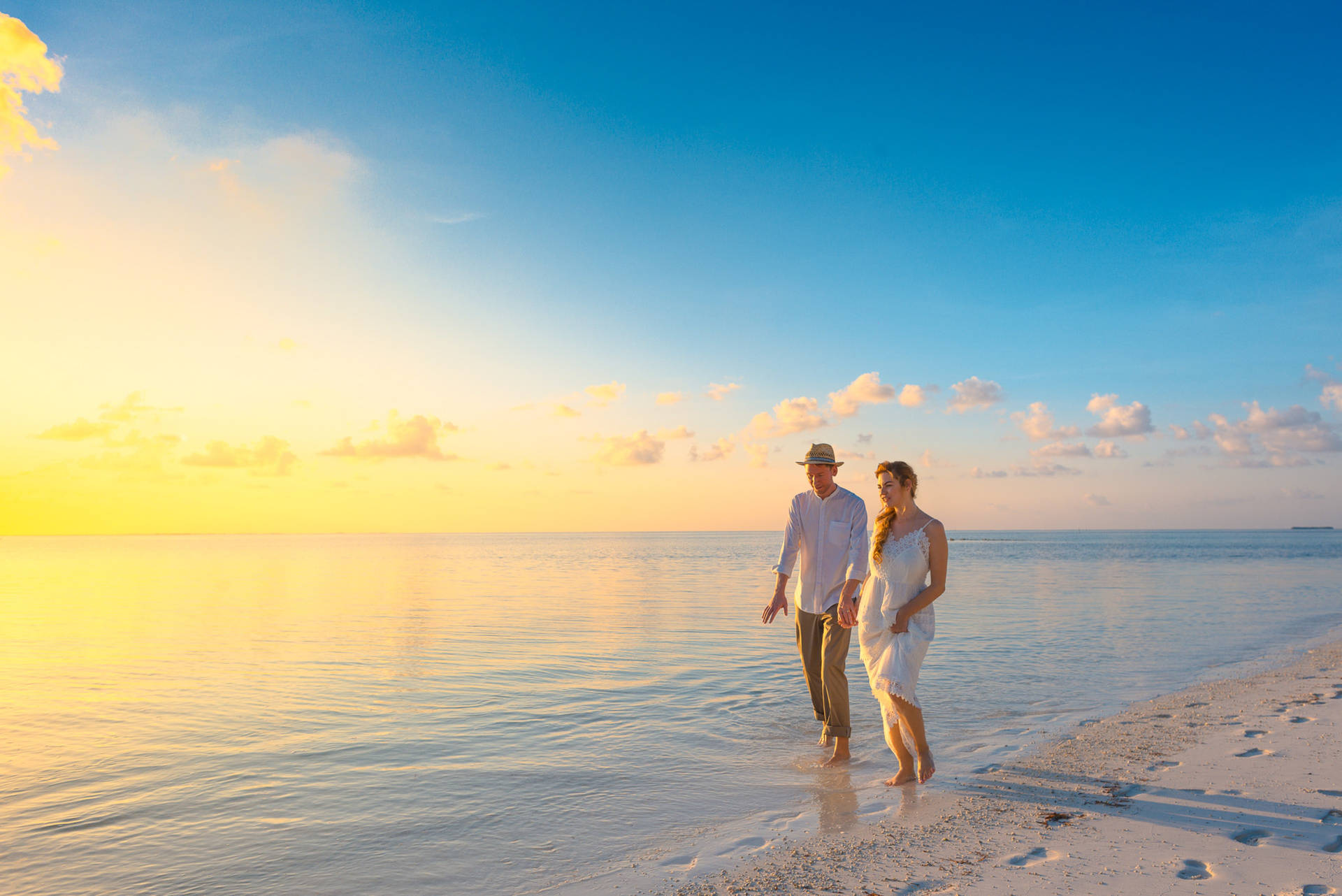 4k Ultra Hd Beach Couple Background