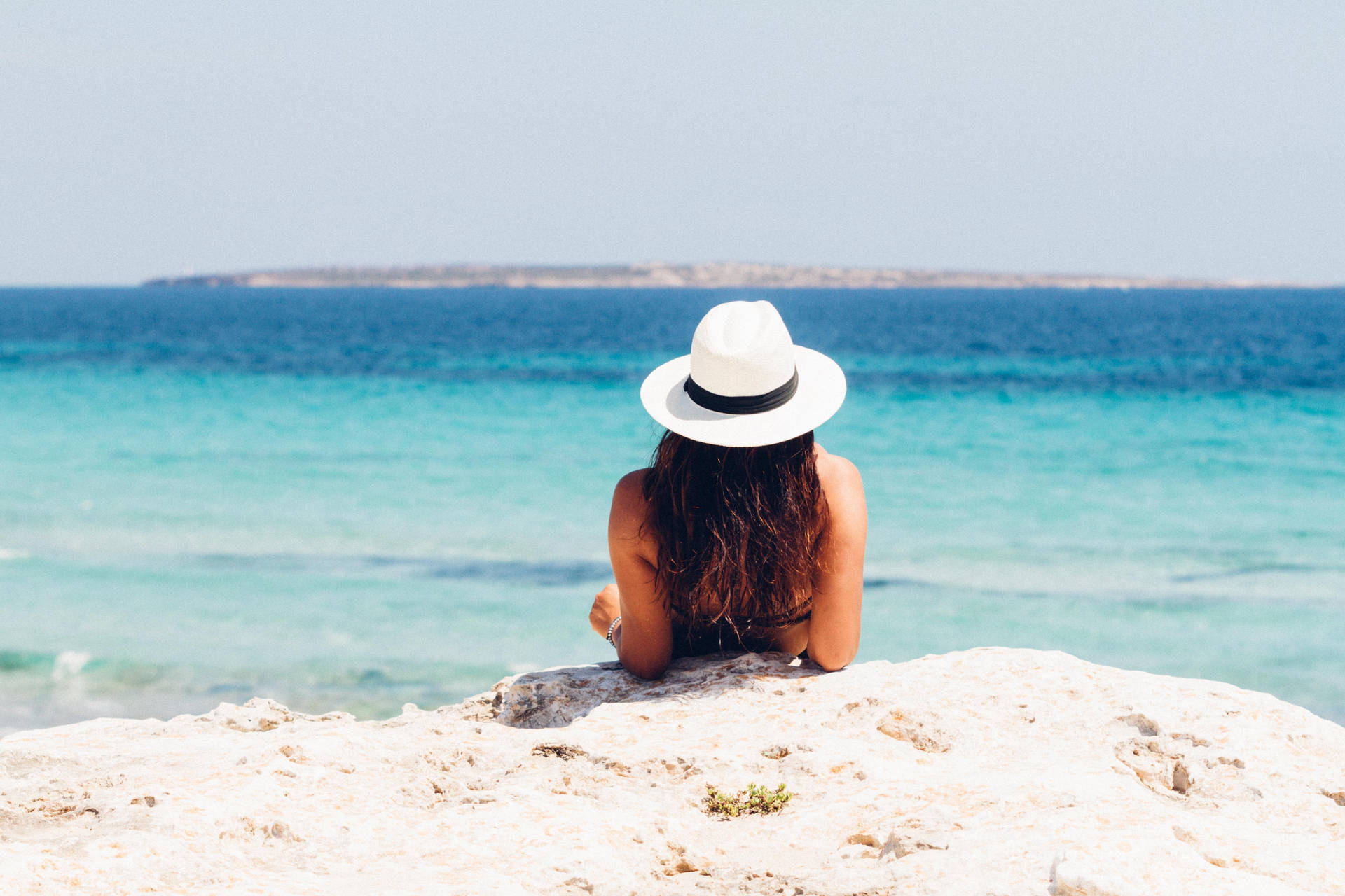 4k Ultra Hd Beach White Hat Girl