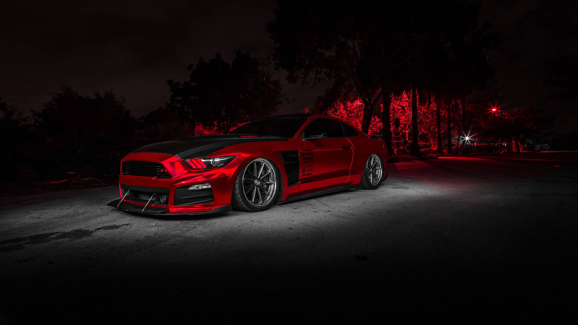 4k Ultra Hd Mustang Vibrant Red