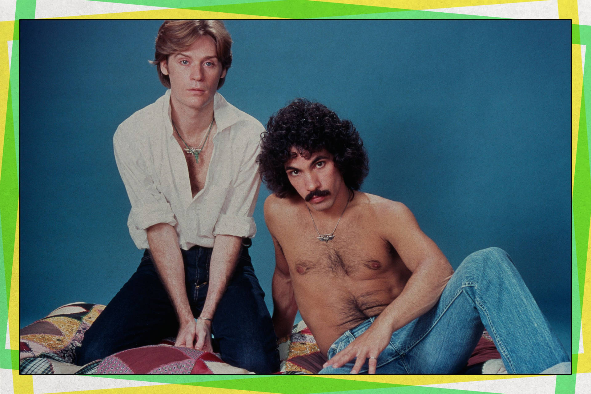 70s Daryl Hall And John Oates Vulture Background