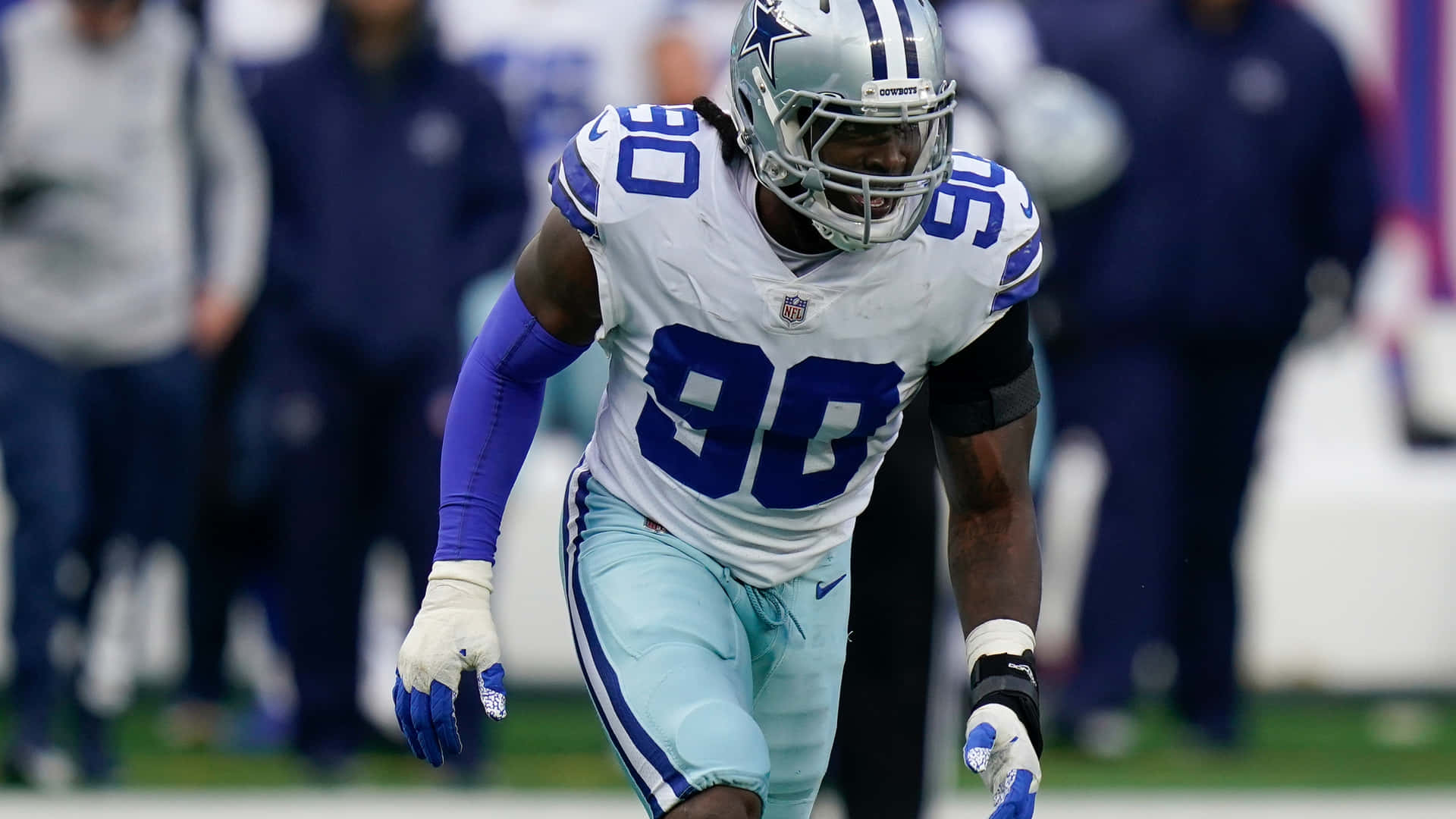 #90 Dallas Cowboys Demarcus Lawrence Background