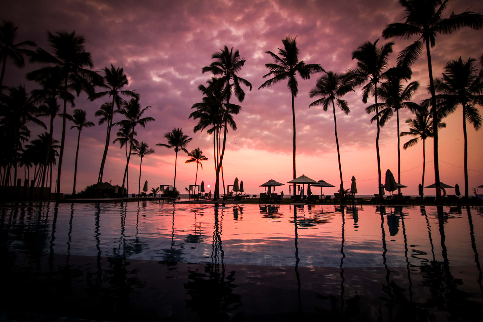 A Beautiful Beach Sunset In Hd