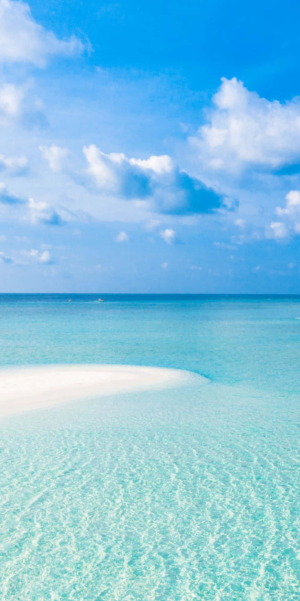 A Beautiful Day At The Beach Background