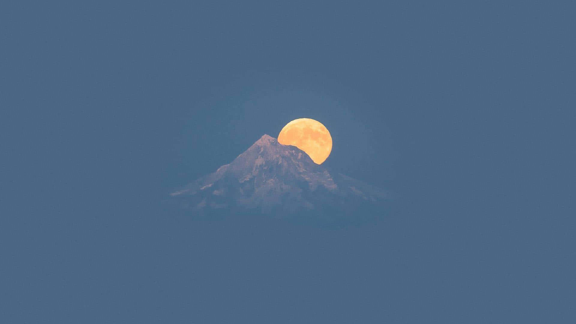 A Beautiful Night Illuminated By The Moon Background