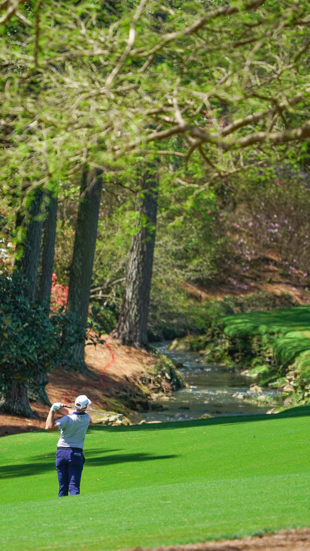 A Beautiful Summer Day At Augusta National Golf Course Background