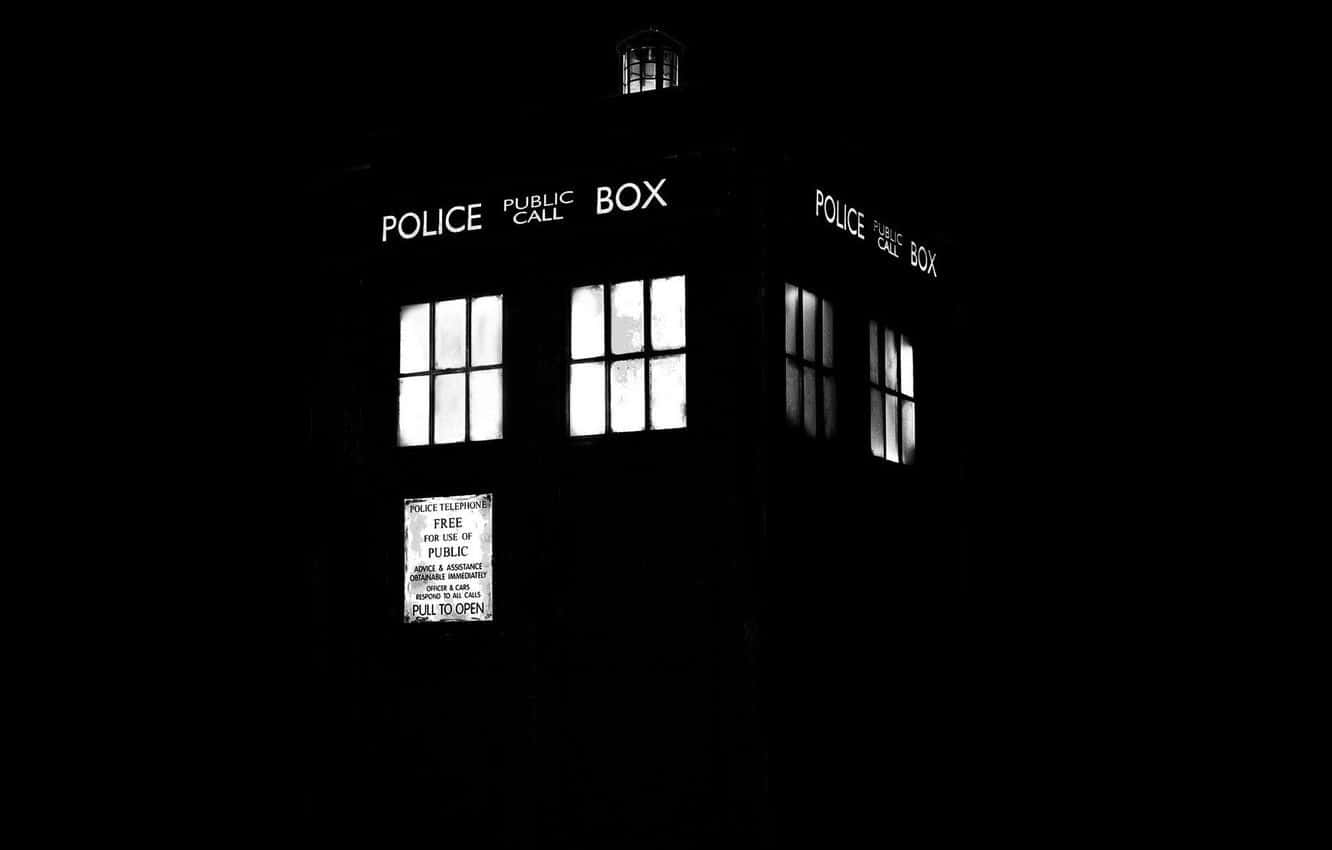 A Black And White Photo Of A Doctor Who Tardis