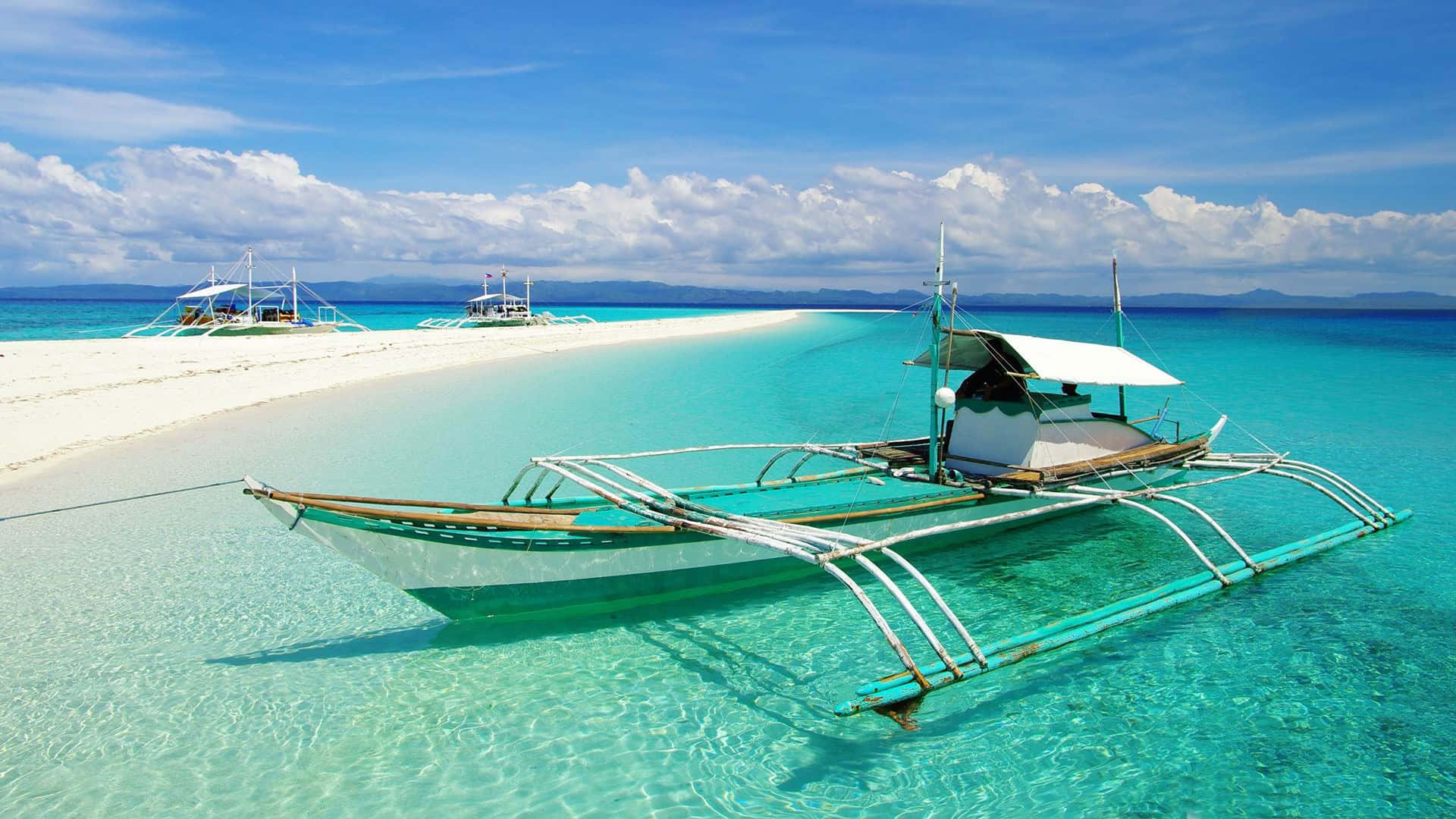 A Boat Is Docked In The Water Background