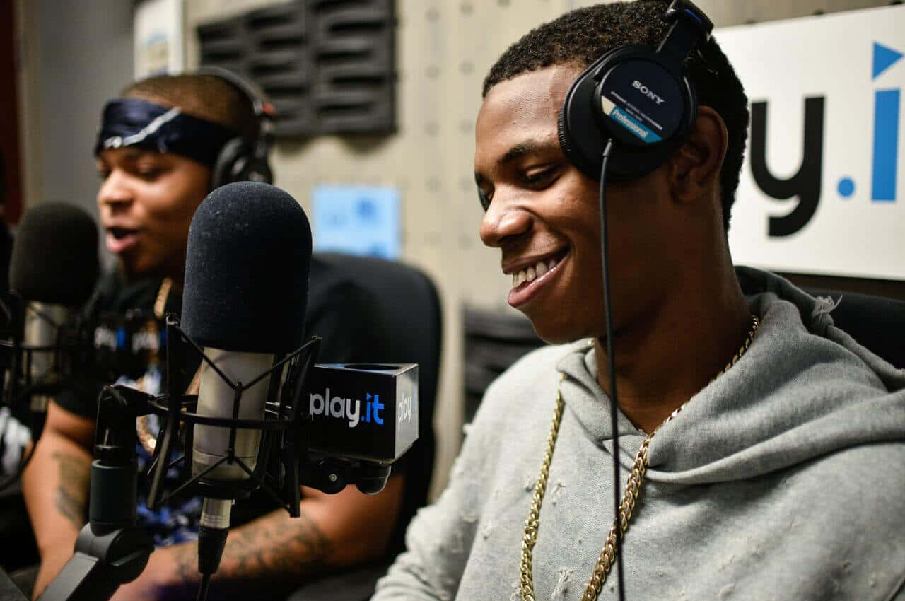 A Boogie Wit Da Hoodie Brings A Unique Style To The Hiphop And Rap Game. Background