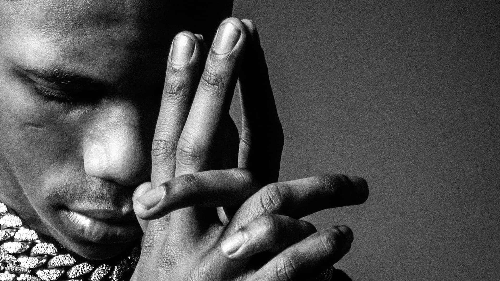 A Boogie Wit Da Hoodie Dramatic Monochrome Background
