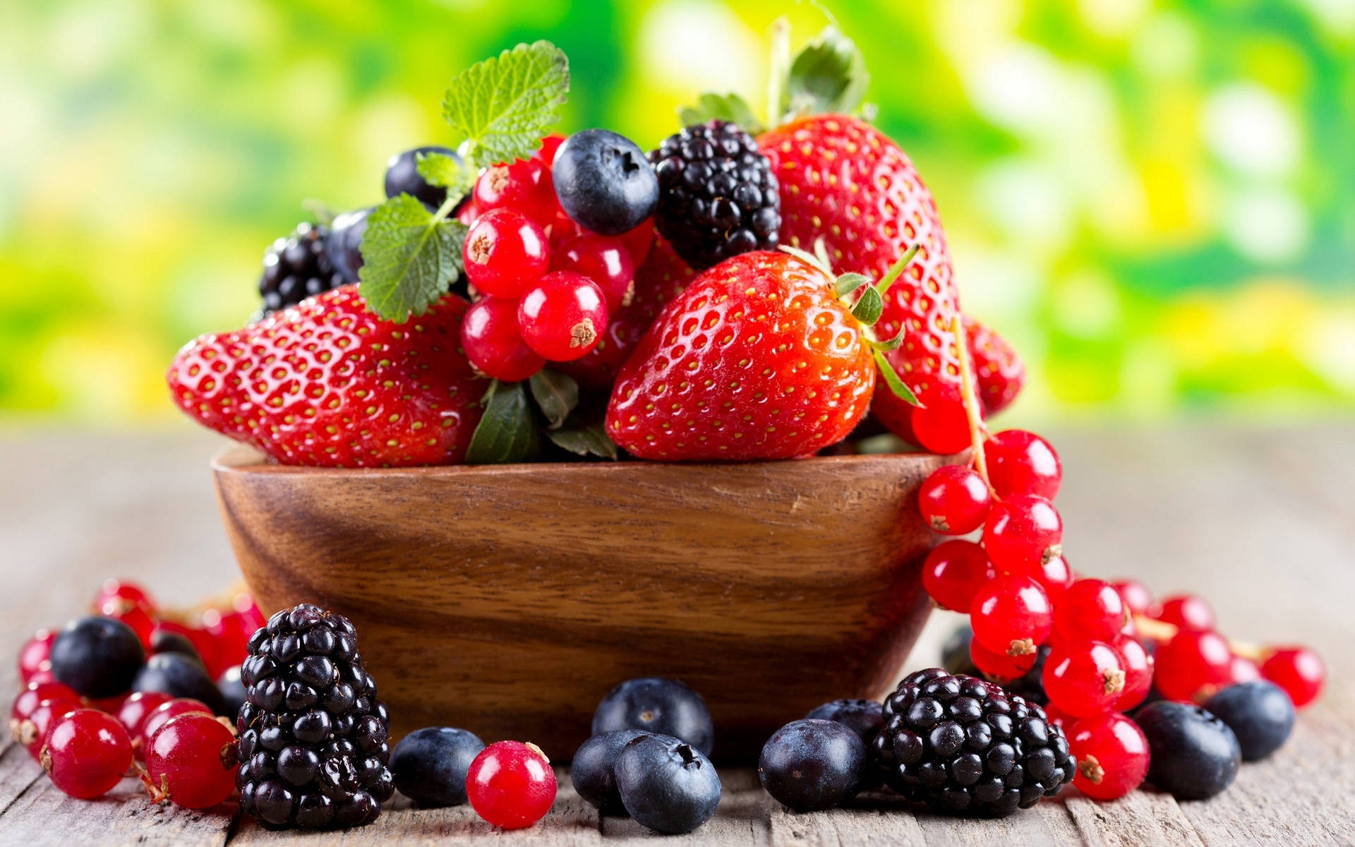 A Bowl Of Fresh Raspberries Background