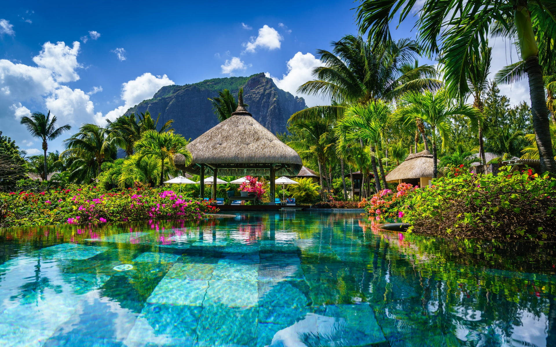 A Breathtaking View Of Le Morne Brabant, Mauritius Background