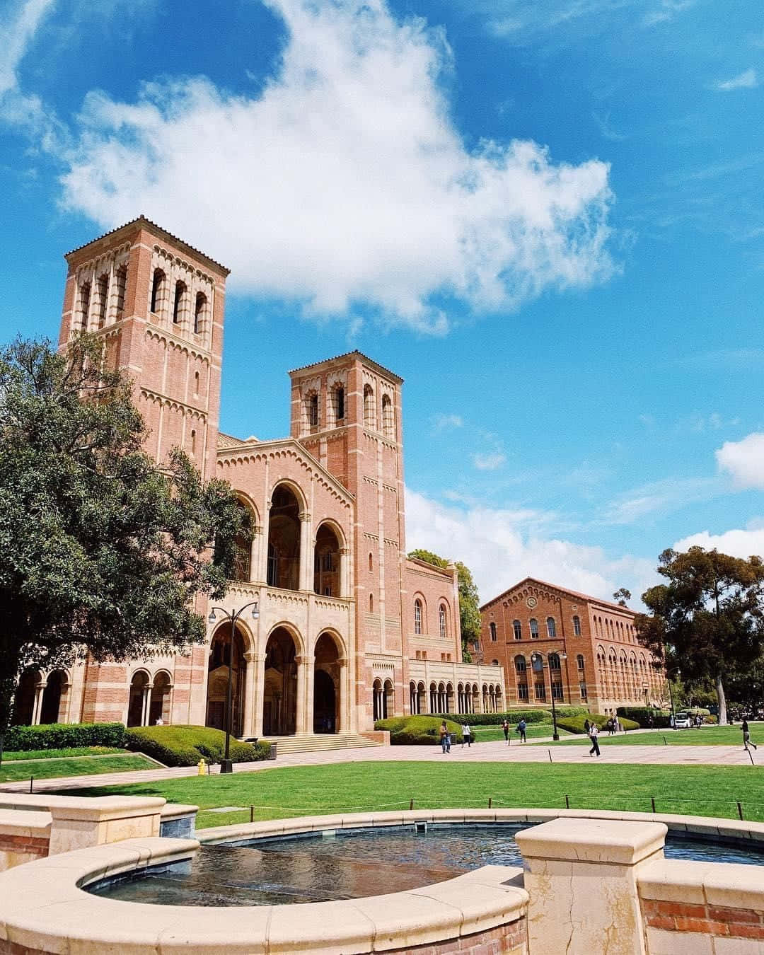 A Captivating View Of Ucla's Campus In Los Angeles. Background