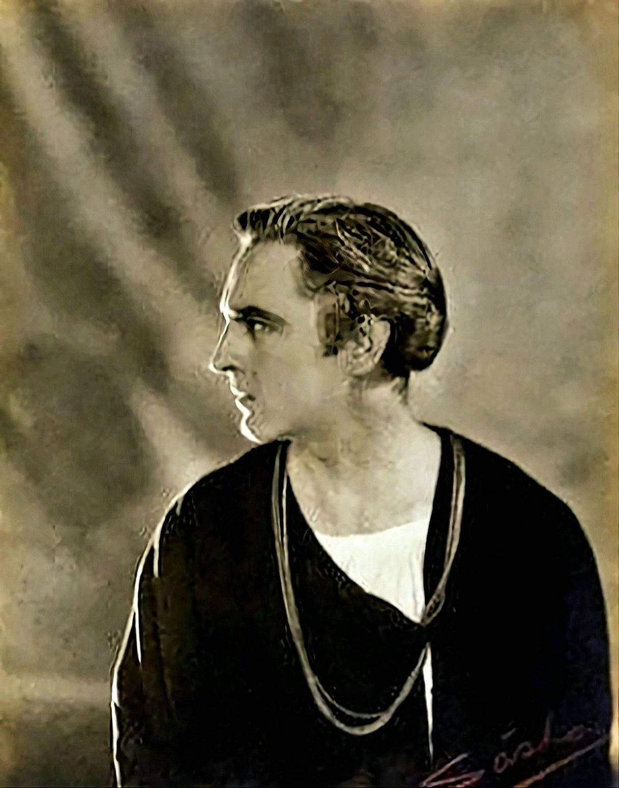A Classic Depictionof John Barrymore As Hamlet Background