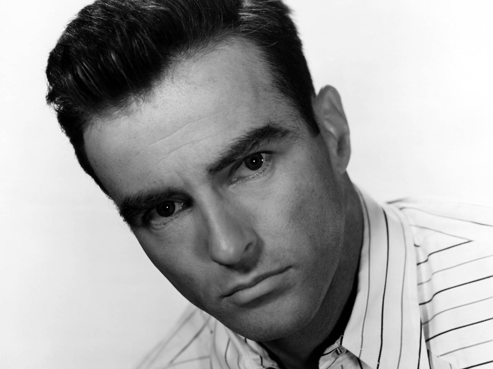 A Classic Hollywood Heartthrob - Montgomery Clift Background