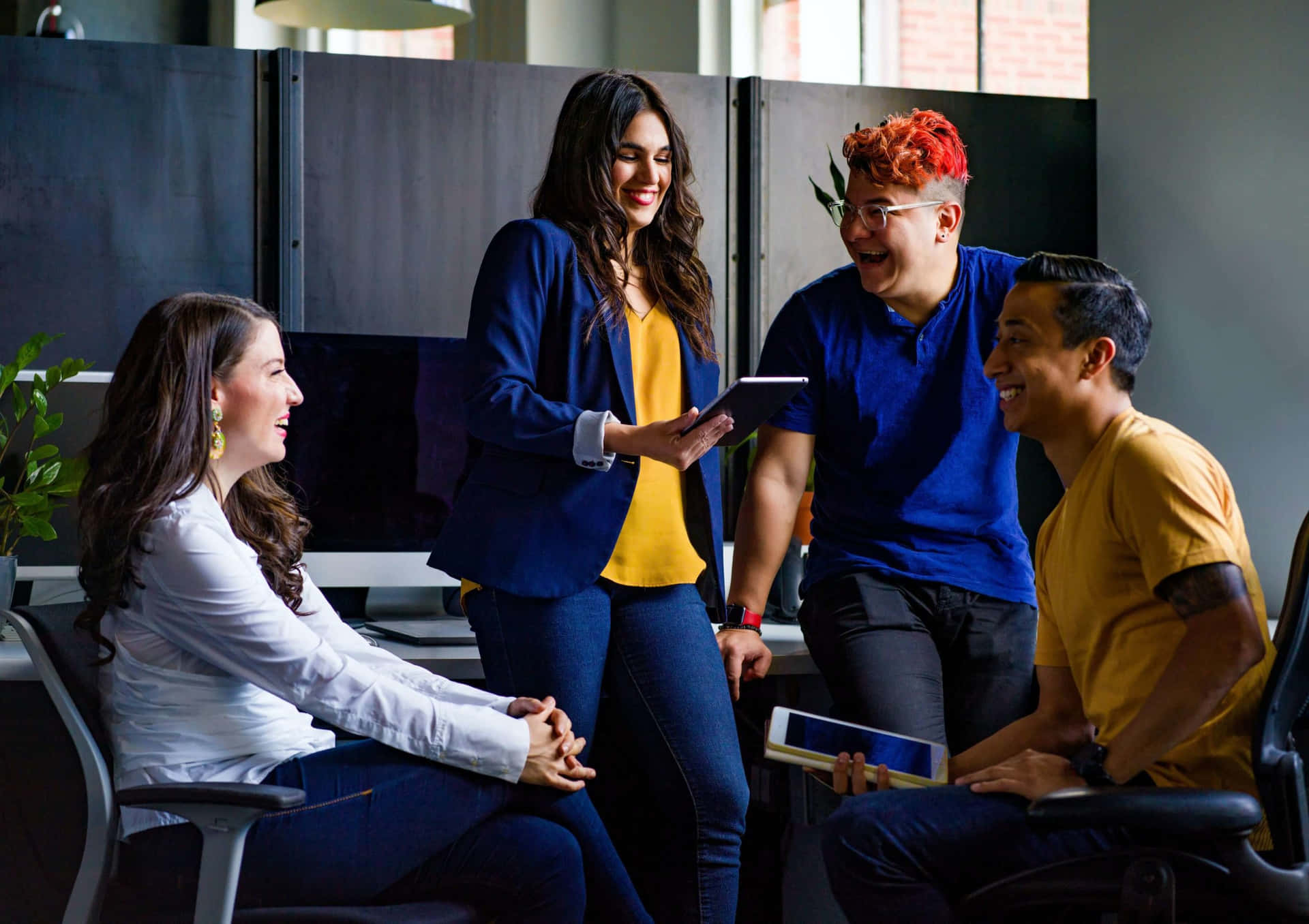 A Diverse And Inclusive Workplace Environment Background