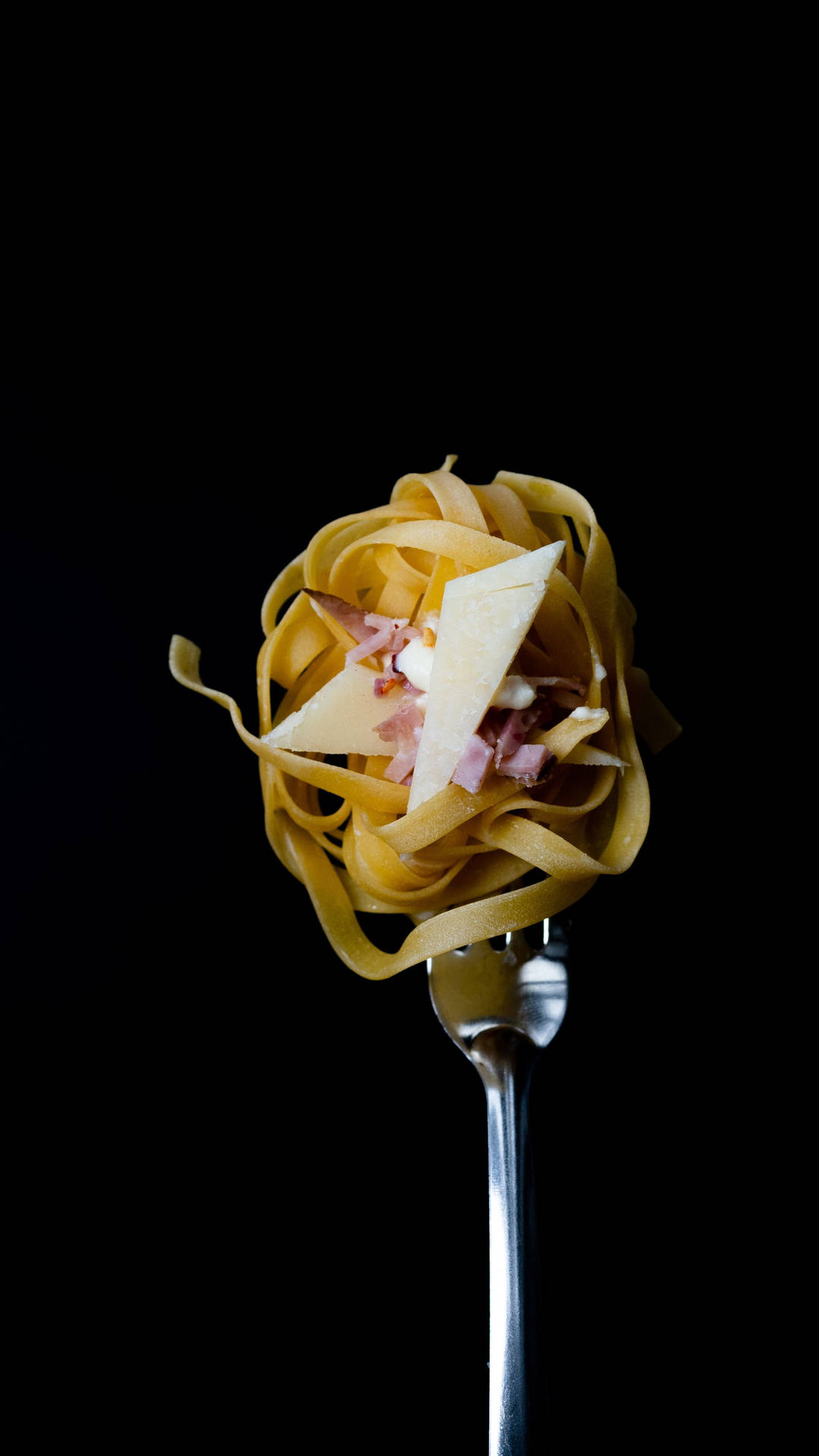 A Fork With Pasta On It Background