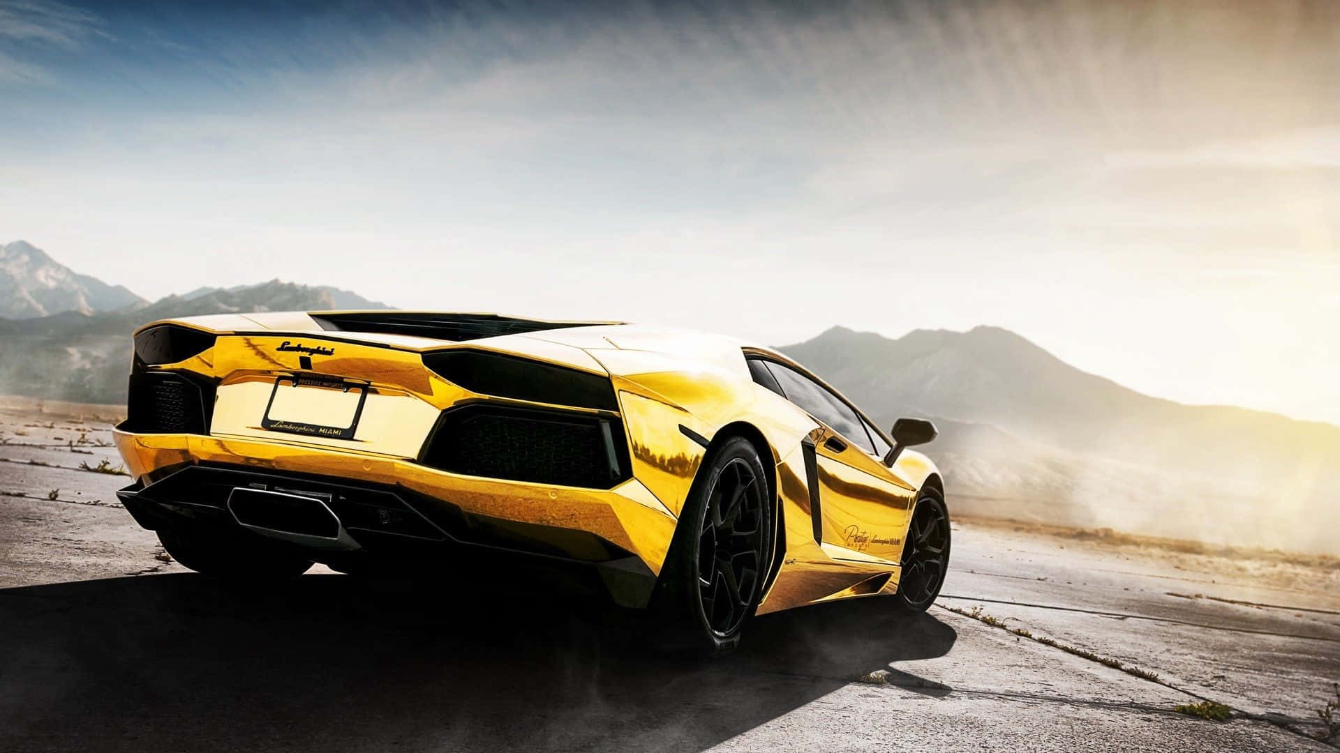 A Gold Lamborghini Puts The Shine Into Your Drive