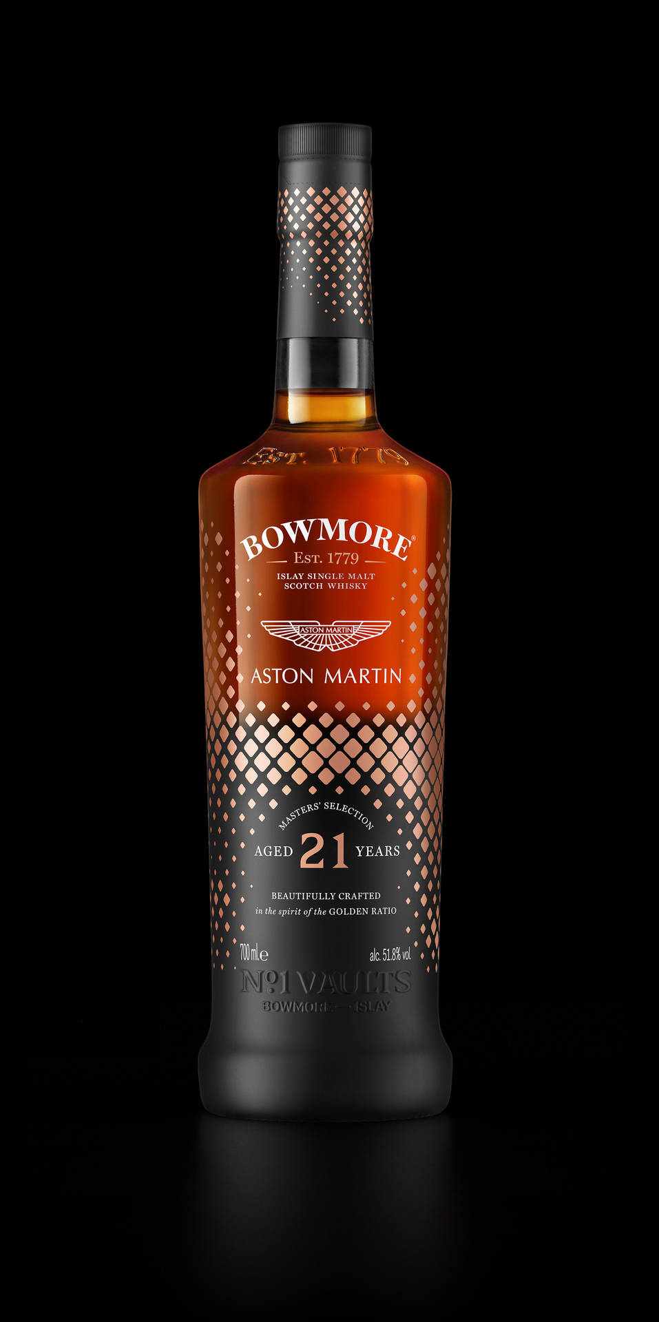 A Luxurious Bottle Of Bowmore 21 Years Old Whisky Background