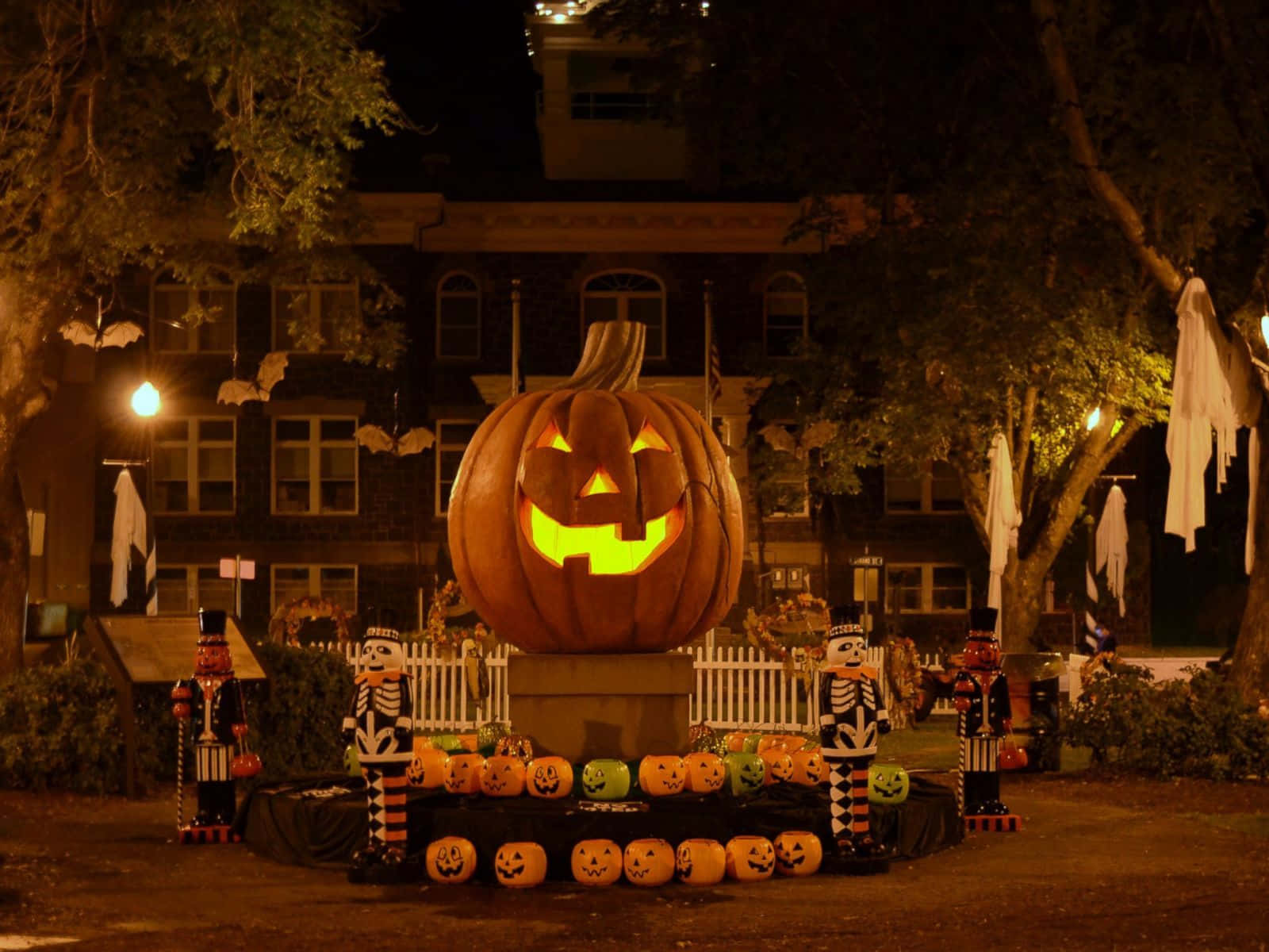 A Magical Glimpse Of Halloweentown Background