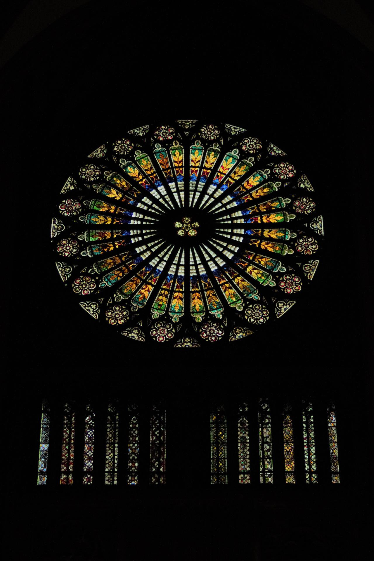 A Majestic Glimpse Inside Chartres Cathedral Background