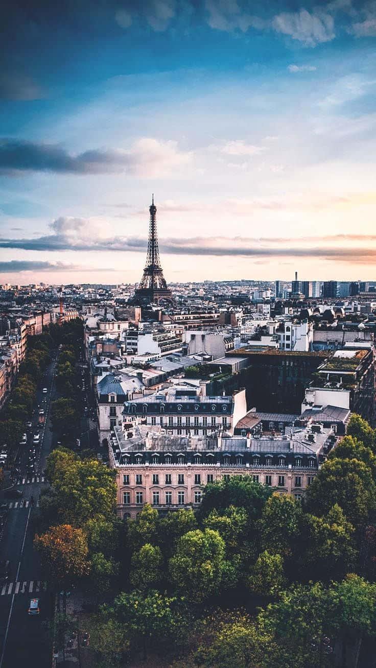 A Peaceful Stroll Through The City Of Lights. Background