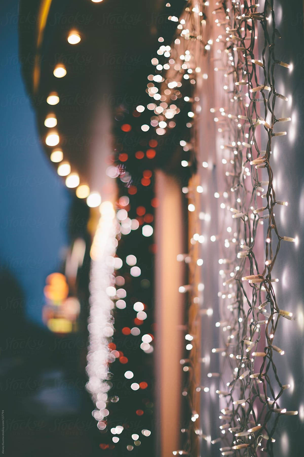 A Perfect Harmony Of Beauty And Spirit - Christmas Lights Adorn The Night. Background