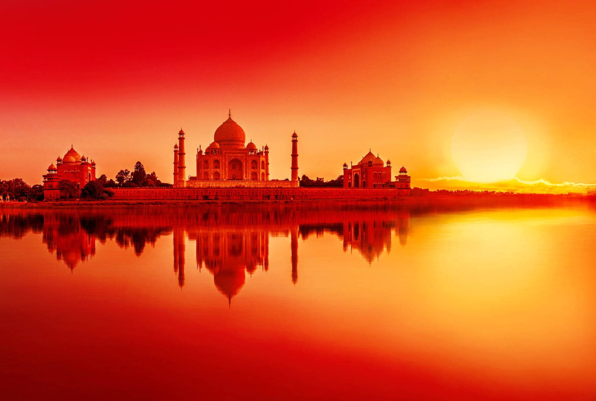 A Picturesque Scene Of The Taj Mahal